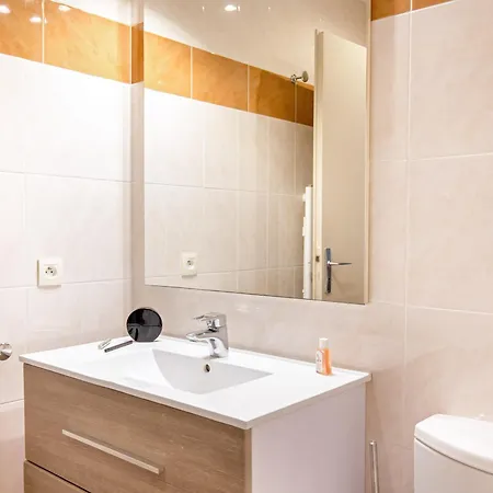 Apartment 2 Pers Climatise, Proche Et Commerces, Wifi - Fr-1-466a-24